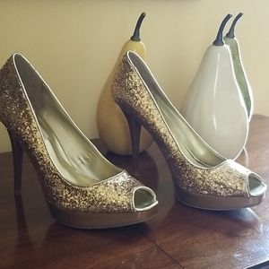 High heels shoes